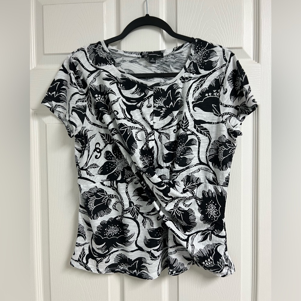 Black and white INC top